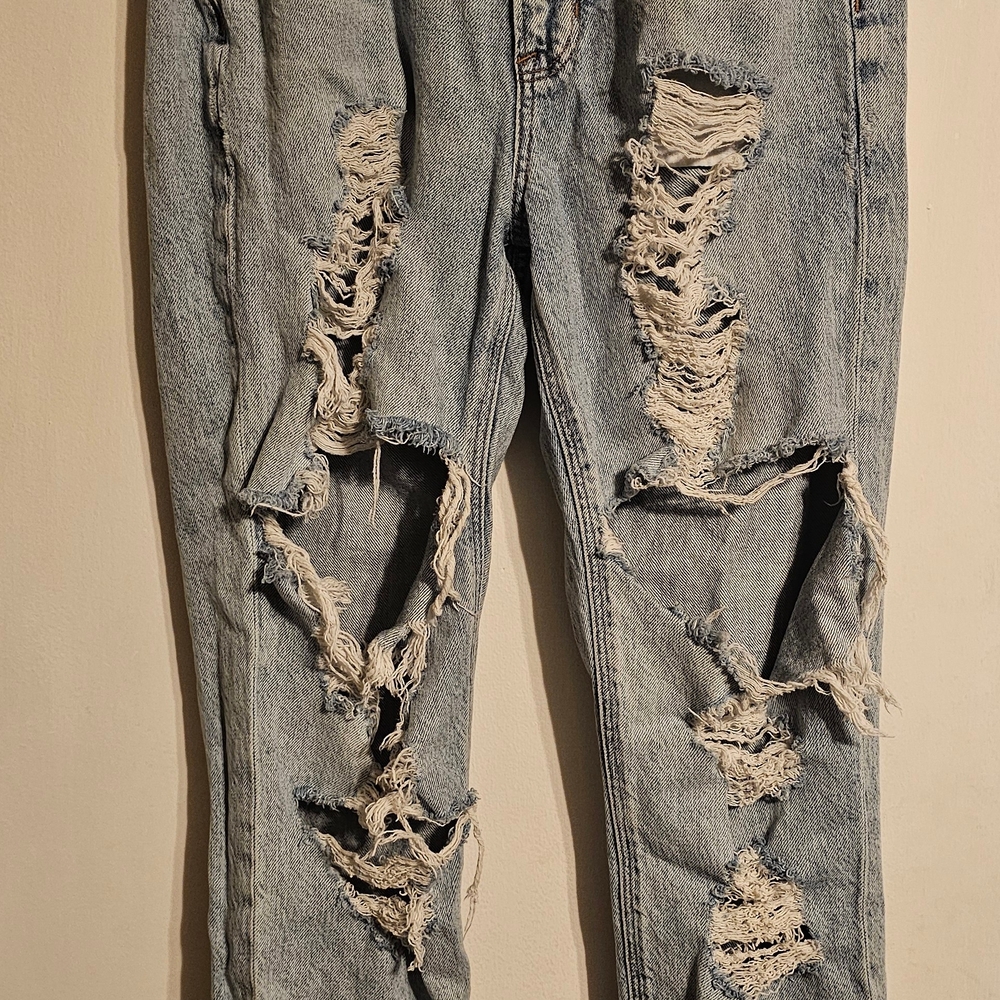American Eagle Outfitters Light Blue Denim Jeans